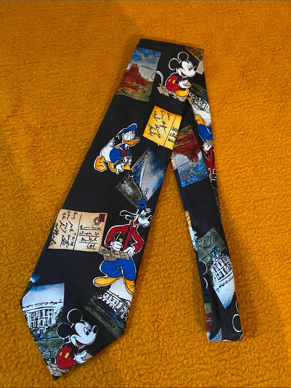 Disney Mickey Unlimited Men's Tie 100% Poly Mickey Donald Goofy Travel Necktie